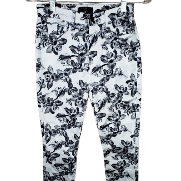 7 For All Man Kind Jen 7 White With Black Flowers Cropped Skinny Jean Sz 2 - Picture 3 of 11